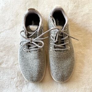 Allbirds Men’s Wool Runner Sneakers Size 10 Light Gray